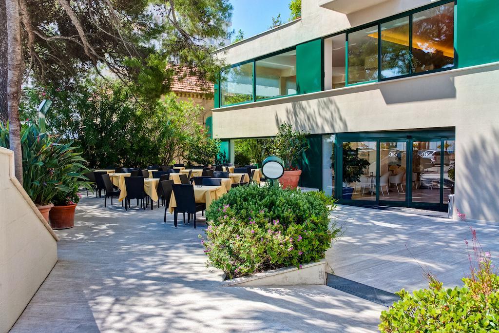 Hotel Europa Beach Village Giulianova Exterior photo