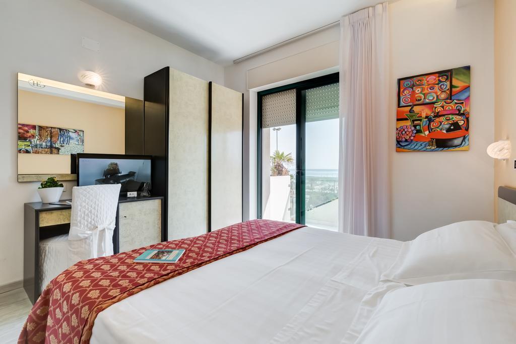 Hotel Europa Beach Village Giulianova Room photo