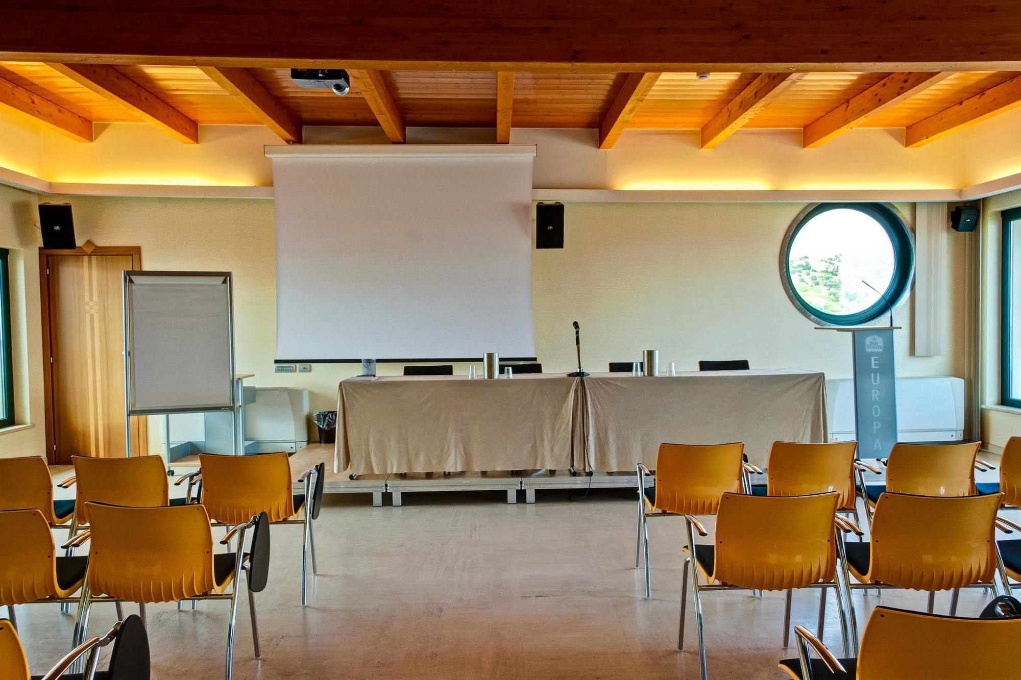 Hotel Europa Beach Village Giulianova Exterior photo